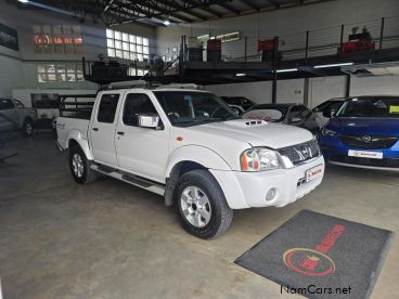 Pre-owned Nissan NISSAN NP300 2.5 4X4 D/C 2014 for sale in 