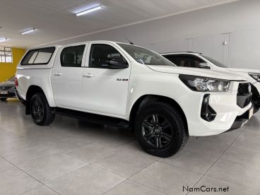 Pre-owned Toyota Hilux 2.4 4x4 Raider D/cab A/t for sale in 