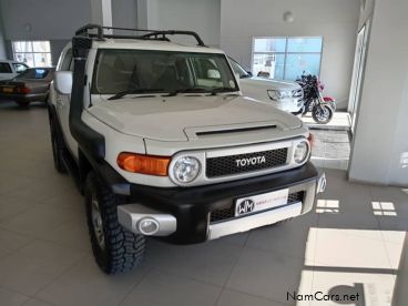 Pre-owned Toyota FJ Cruiser 4.0 V6 A/T for sale in 