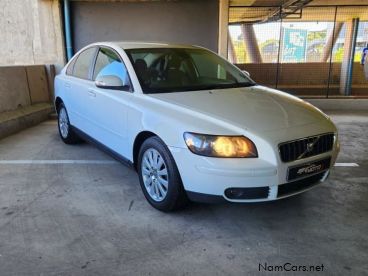 Pre-owned Volvo S40 2.0i for sale in 