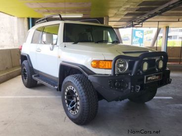 Pre-owned Toyota Landcruiser Fj 4.0 V6 Cruiser for sale in 