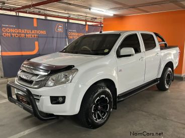 Pre-owned Isuzu KB 240i LE 4x4 Pick Up Double Cab for sale in 