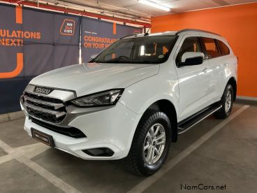 Pre-owned Isuzu MU-X 3.0d LS 4x4 Auto for sale in 