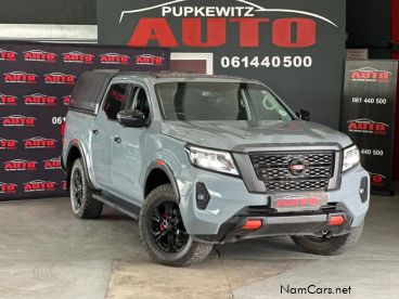 Pre-owned Nissan Navara 2.5D PRO-4X 4x4 A/T DC for sale in 