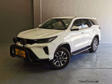 Pre-owned Toyota Fortuner 2.4 GD-6 4x4 A/T for sale in 