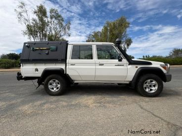 Pre-owned Toyota Toyota Landcruiser V8 Diesel Double cab 4x4 for sale in 