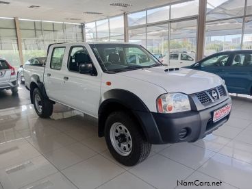 Pre-owned Nissan Np300 2.5TDi D/c 4x4 for sale in 