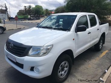 Pre-owned Toyota Hilux 2.5 D4D Dcab 4x4 for sale in 