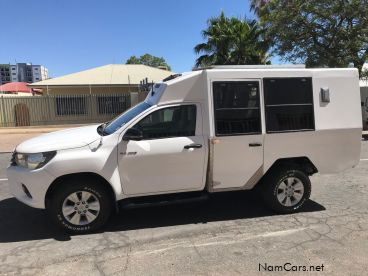 Pre-owned Toyota 2.4 Gd6 Hilux Safari 6-seater 4x4 for sale in 