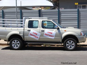 Pre-owned Nissan Np300 2.5 TDI Dcab 4x4 for sale in 