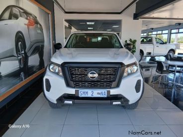 Pre-owned Nissan Navara 2.5d SE Plus 4x2 D/C for sale in 