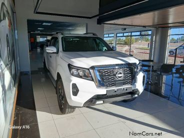 Pre-owned Nissan NAVARA 2.5D LE Plus 4x4 D/C 7AT for sale in 