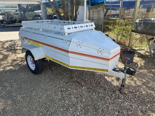 Venter Voyager 14 6 Foot with Roof Rack in Namibia