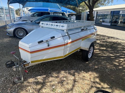 Venter Voyager 14 6 Foot with Roof Rack in Namibia