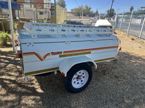 Venter Voyager 14 6 Foot with Roof Rack in Namibia