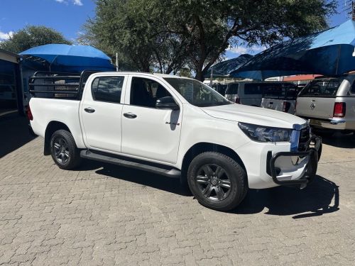 Pre-owned Toyota Hilux 2.4 GD6 Raider 4x4 D/cab for sale in 