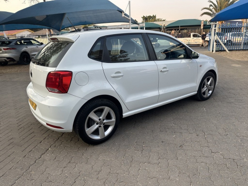 Volkswagen Polo Vivo 1.6 Highline in Namibia