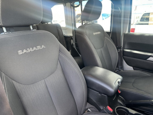 Jeep Wrangler Unlimited 3.6 V6 Sahara in Namibia