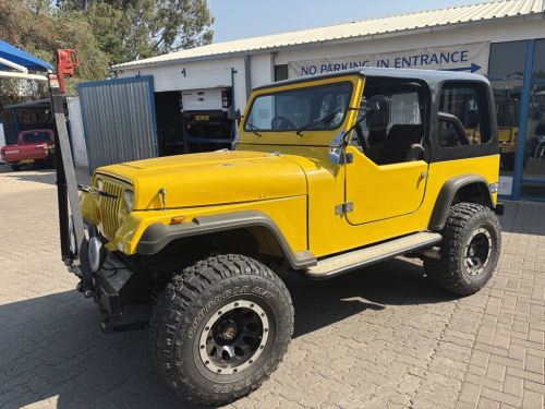 Toyota Landcruiser "Jeep" Chev 350 V8 in Namibia