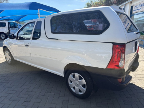 Nissan NP200 1.6 A/con Safety in Namibia