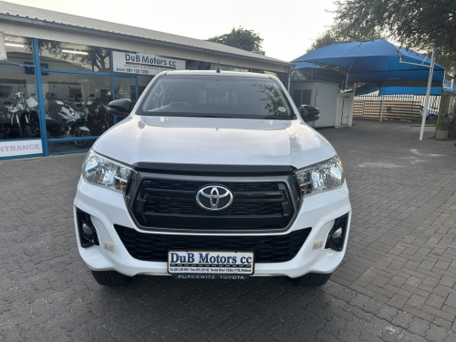 Toyota Hilux 2.4 GD6 4x4 D/cab SRX in Namibia