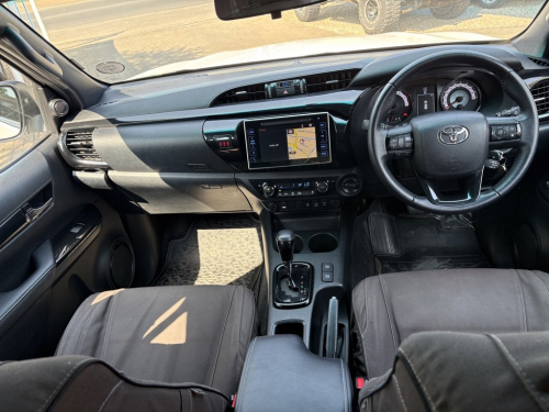 Toyota Hilux 4.0 V6 Dakar D/cab 4x4 Auto in Namibia