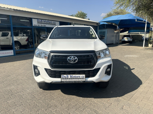 Toyota Hilux 2.4 GD6 4x4 D/cab SRX Manual in Namibia
