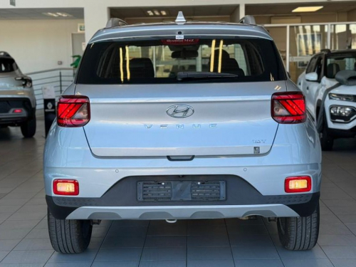 Hyundai Venue 1.0 Tgdi Fluid in Namibia