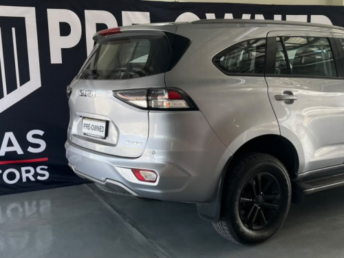 Isuzu MU-X 3.0 Did 4X4 LS A/T in Namibia
