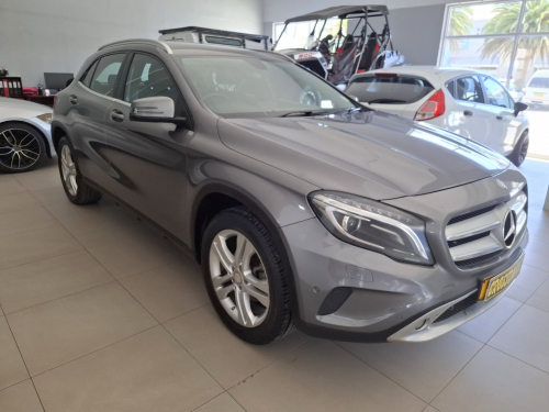 Used Mercedes-Benz GLA 200 A/T for sale in Swakopmund