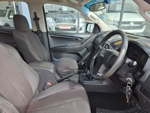 Isuzu KB 250DTEQ D/C 2X4 in Namibia