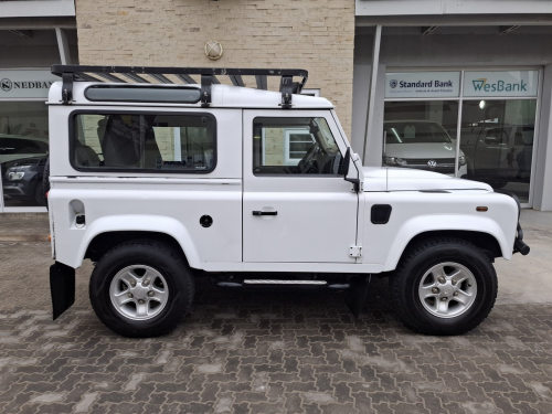 Land Rover DEFENDER TD90 PUMA 2.2 4X4 in Namibia