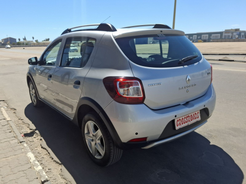 Renault Sandero Stepway 1.0 T in Namibia