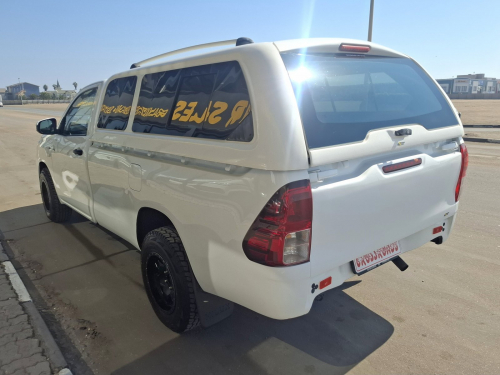 Toyota HILUX 2.4 GD S/C LWB A/C 2X4 in Namibia