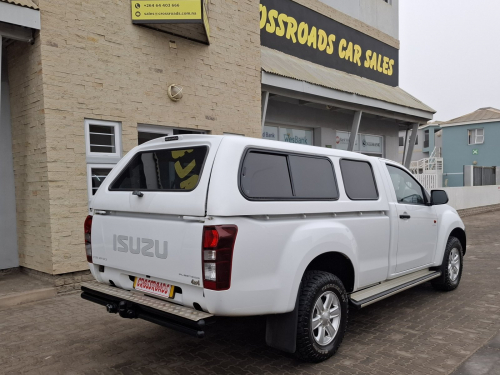 Isuzu ISUZU KB 240 LE S/C 4X4 in Namibia