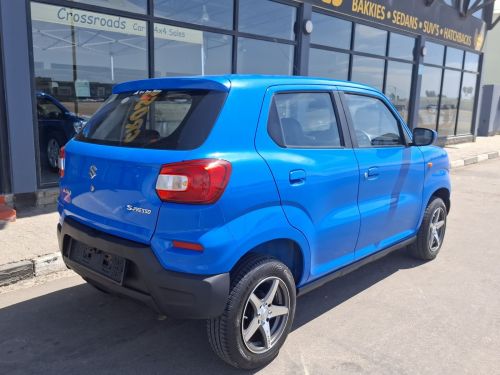 Suzuki S-PRESSO 1.0GL+ A/T in Namibia