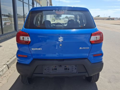 Suzuki S-PRESSO 1.0GL+ A/T in Namibia