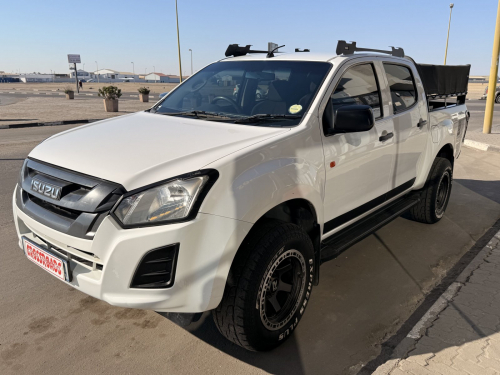 Isuzu D-MAX HO HIGH RIDER D/C 4X4 in Namibia