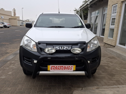 Isuzu KB 240 LE S/C 4X4 in Namibia