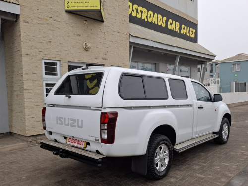 Isuzu KB 240 LE S/C 4X4 in Namibia