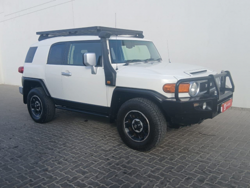 Toyota Landcruiser FJ 4.0 V6 A/T in Namibia