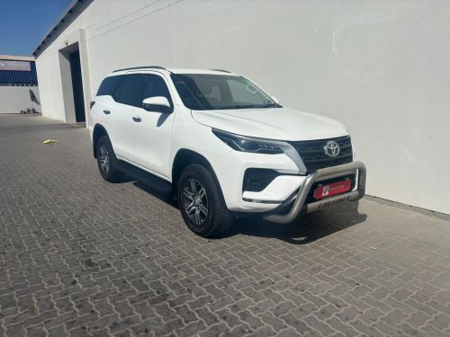 Toyota Fortuner 2.4 4x2 Manual in Namibia