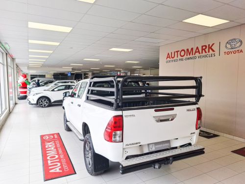 Toyota Hilux 2.4 Gd-6 Raider 4x4 MT in Namibia