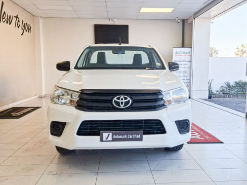 Toyota Hilux SC 2.4 GD S A/C 5MT in Namibia