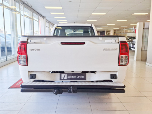 Toyota Hilux SC 2.4 GD S A/C 5MT in Namibia