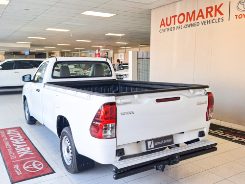 Toyota Hilux SC 2.4 GD S A/C 5MT in Namibia