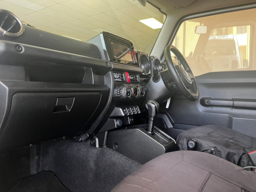 Suzuki JIMNY 1.5 GLX AT in Namibia