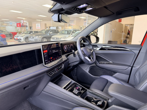 Volkswagen Tiguan 2.0 TDI R-LINE DSG in Namibia