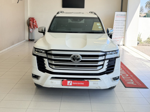 Toyota Landcruiser 300 V6 3.3D Zx in Namibia