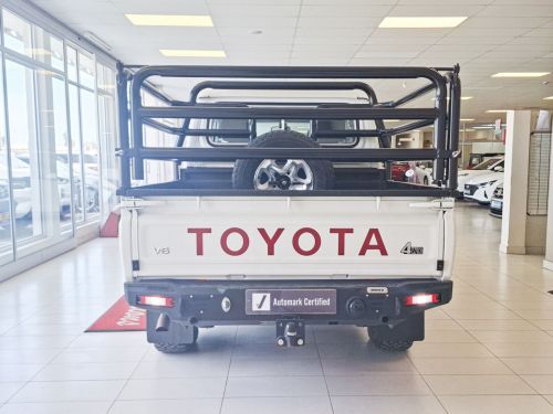Toyota Land Cruiser 79 DC 4.0 Petrol 4x4 MT in Namibia